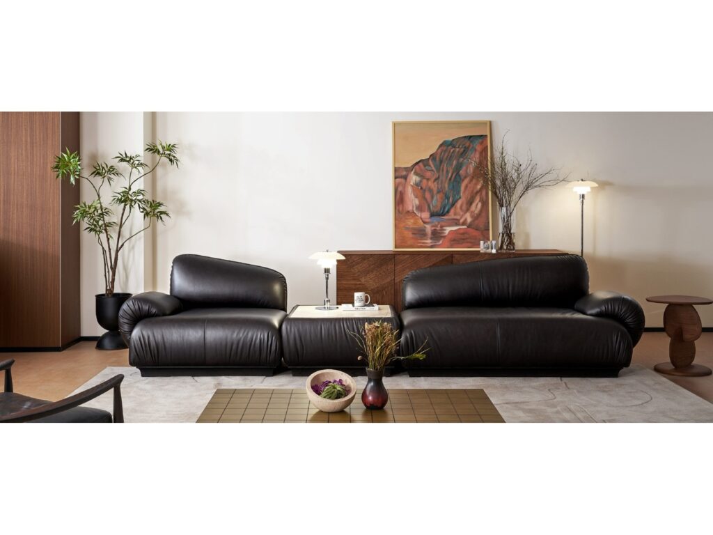 RS1071 Sofa