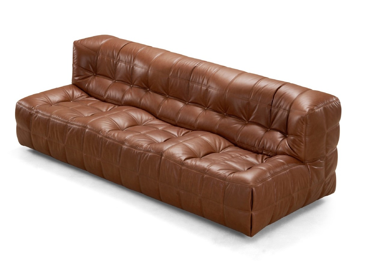 RS1060 Sofa